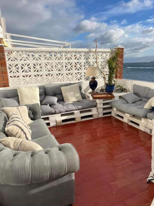 Beach Front Apartment Gibraltar Buitenkant foto